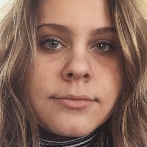 Meet your Posher, Lily